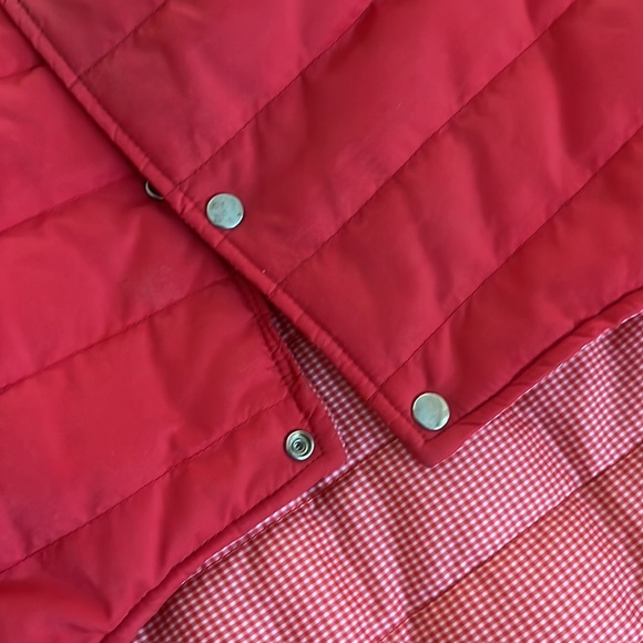 Old Navy Dog Puffer Vest with Detachable Hood and Faux Fur. Size: L - Picture 11 of 11